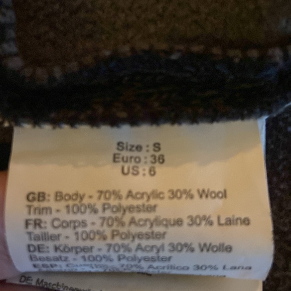Bench Zip Up Sweater - Picture 4 of 4